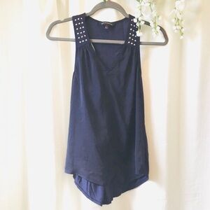 Rock & Republic•navy Blue flowy studded tank racer back tank size extra small